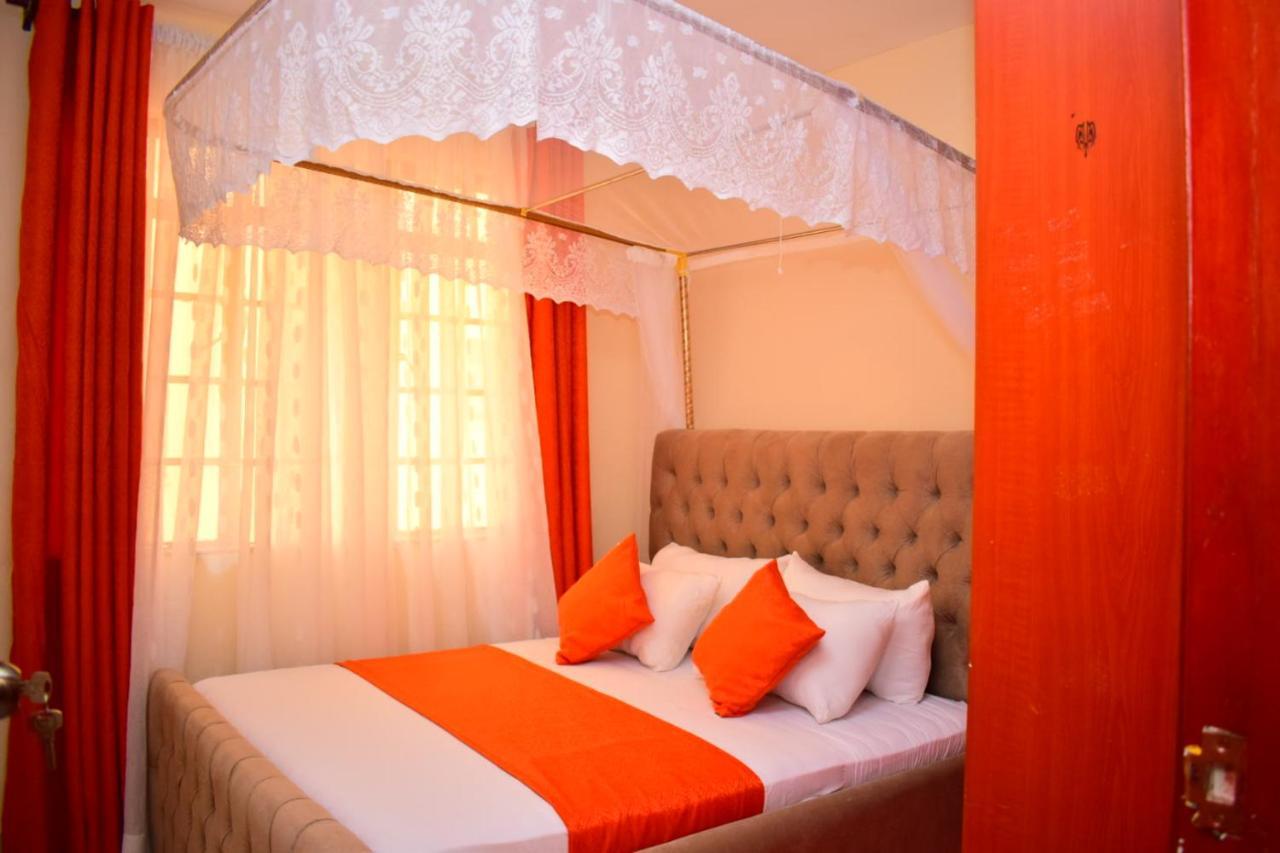 Great House Bnb Near Jkia Nairobi Buitenkant foto