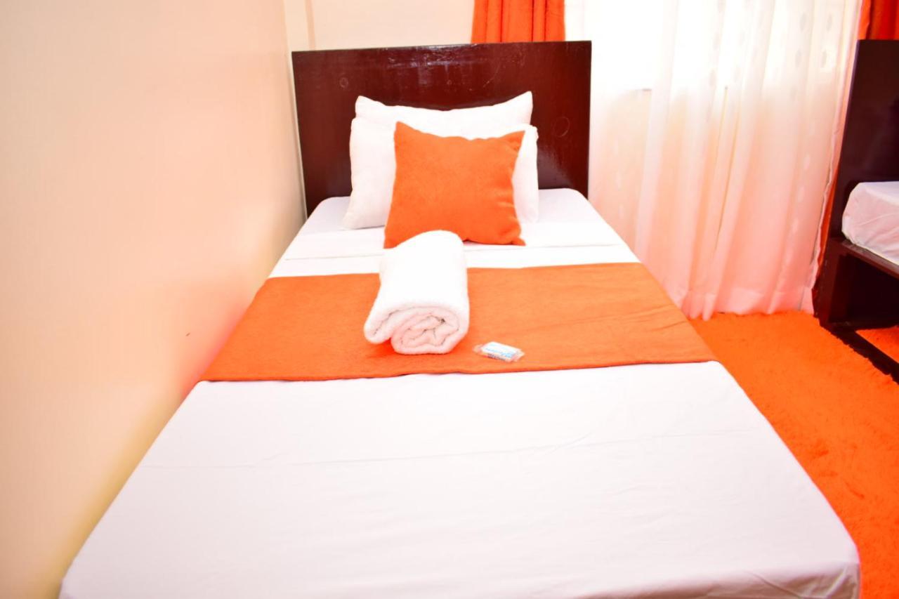 Great House Bnb Near Jkia Nairobi Buitenkant foto