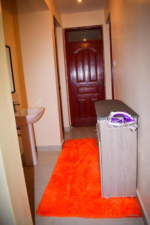 Great House Bnb Near Jkia Nairobi Buitenkant foto