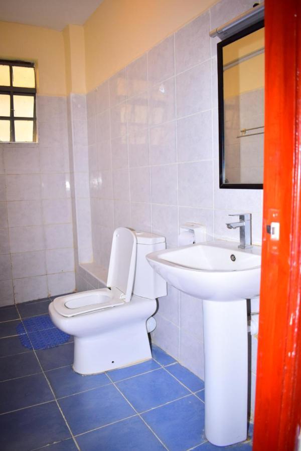 Great House Bnb Near Jkia Nairobi Buitenkant foto